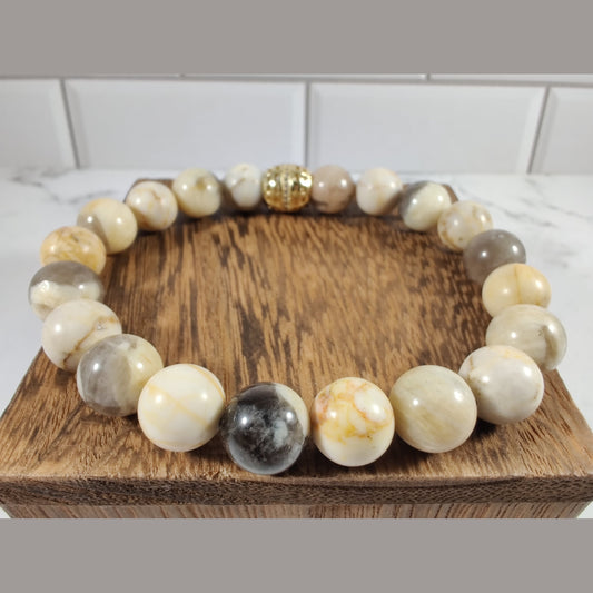 10 mm feldspath and Hubei magnesite energy bracelet image 0