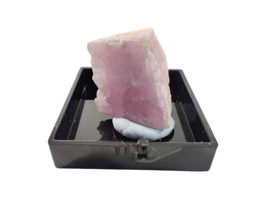 Kunzite specimen terrarium image 0