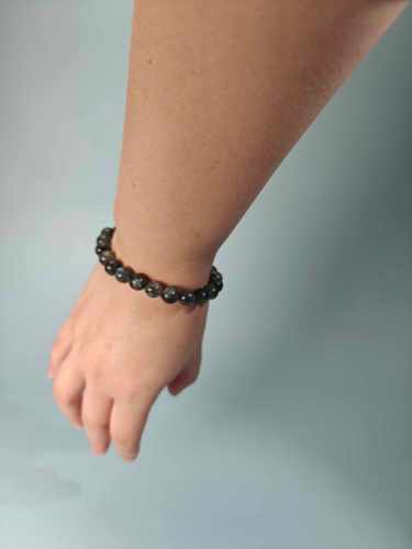 Labradorite (A) and larvikite stretch bracelet photo review